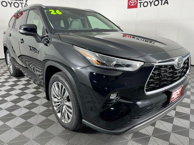 New 2026 Toyota Highlander Platinum