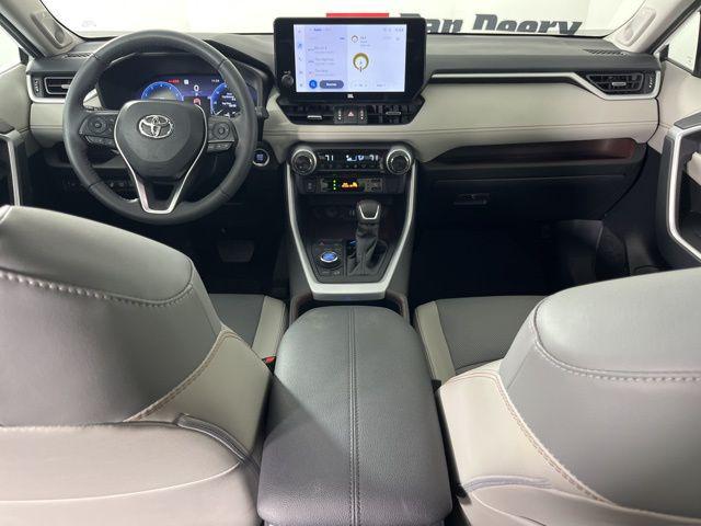 TOYOTA RAV4 - 6