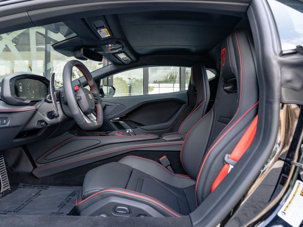 صورة مصغرة 31 لـ 2026 Lamborghini TEMERARIO