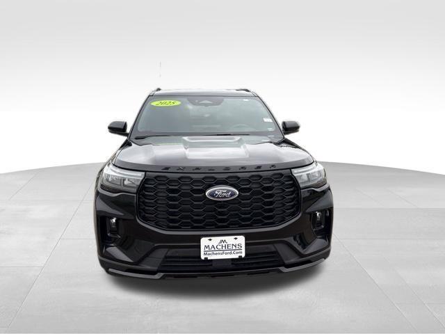 صورة 9 لـ 2025 FORD EXPLORER ST-LINE