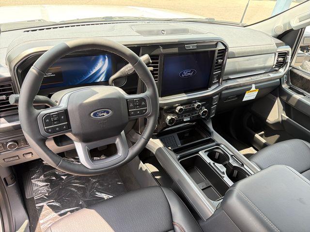 2026 FORD F-250 LARIAT thumbnail 14
