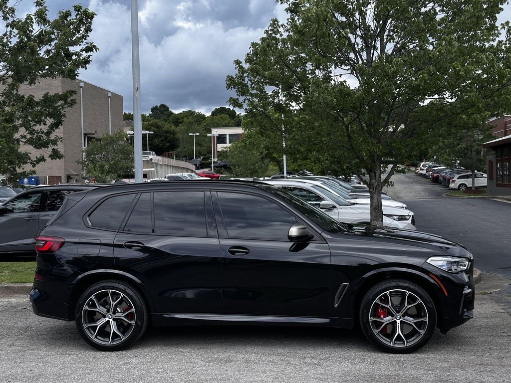 صورة 3 لـ 2021 BMW X5 M50I