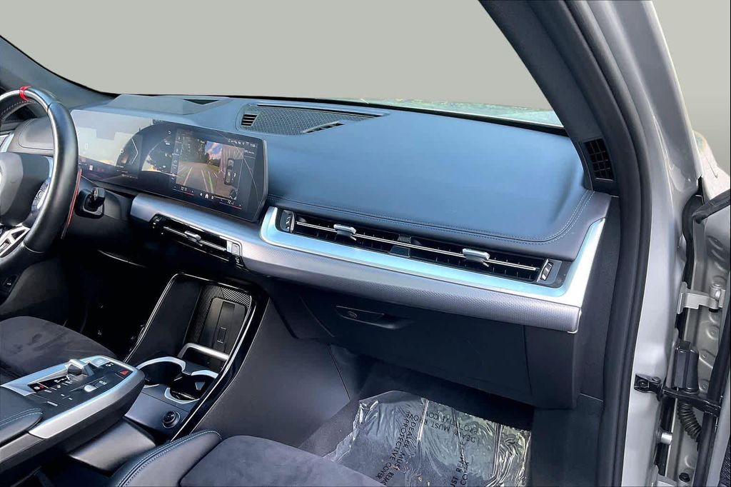 2024 BMW X1 M35I 缩略图 18