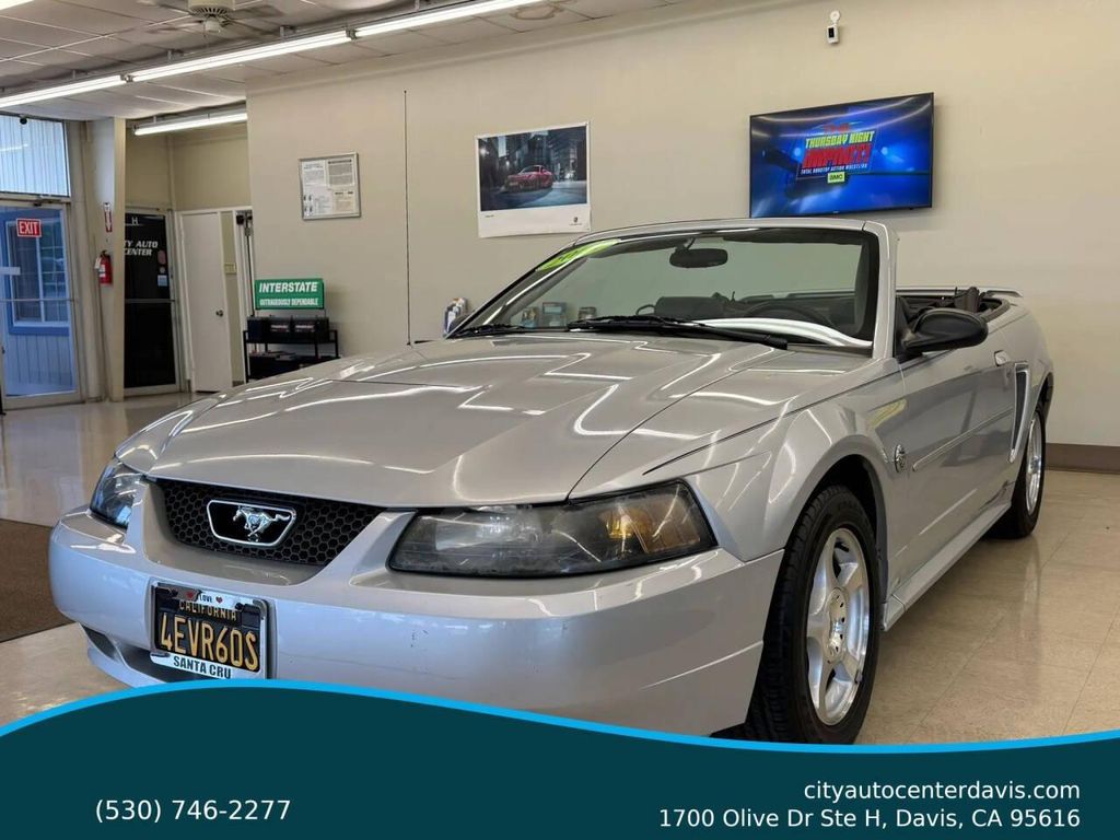 2004 Ford Mustang