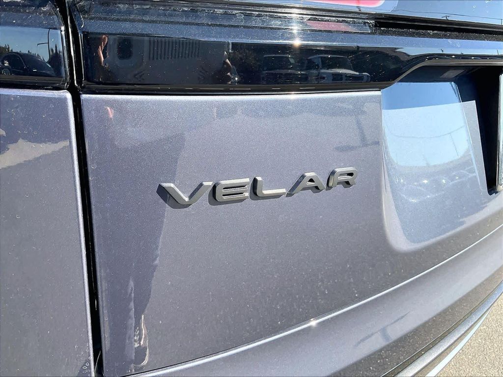 صورة 9 لـ 2026 LAND Rover RANGE ROVER VELAR P250 SE R-DYNAMIC