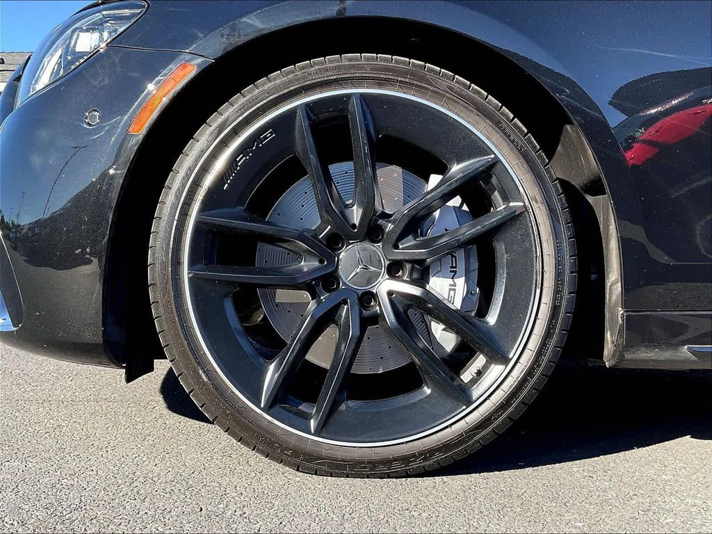 MERCEDES-BENZ E-CLASS - 9