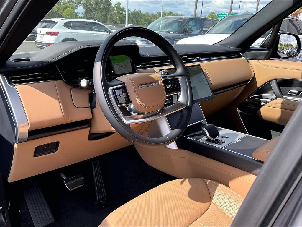 صورة 8 لـ 2026 LAND Rover RANGE ROVER P400 SE 7 SEAT