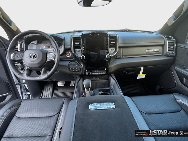 صورة 10 لـ 2026 RAM 1500 RHO CREW CAB 4X4 5'7' BOX