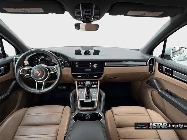 PORSCHE CAYENNE - 9