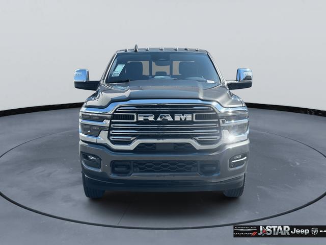 2026 RAM 3500 LARAMIE CREW CAB 4X4 8' BOX — фото 2