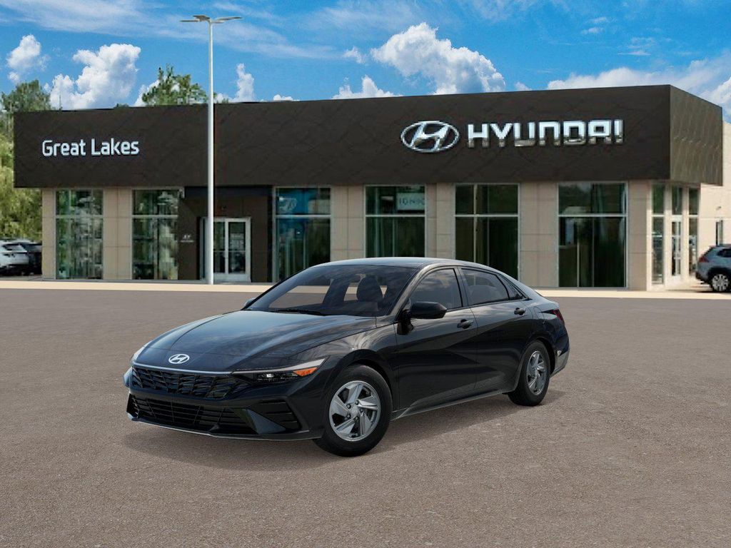 New 2026 Hyundai ELANTRA SE
