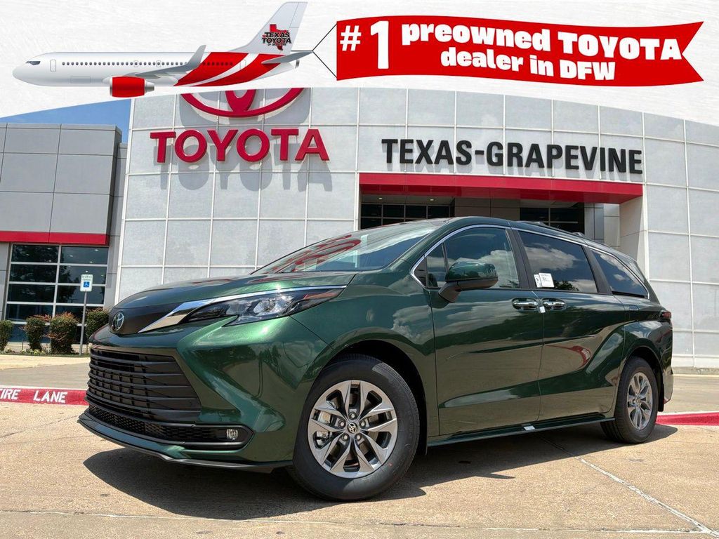 New 2026 Toyota Sienna XLE