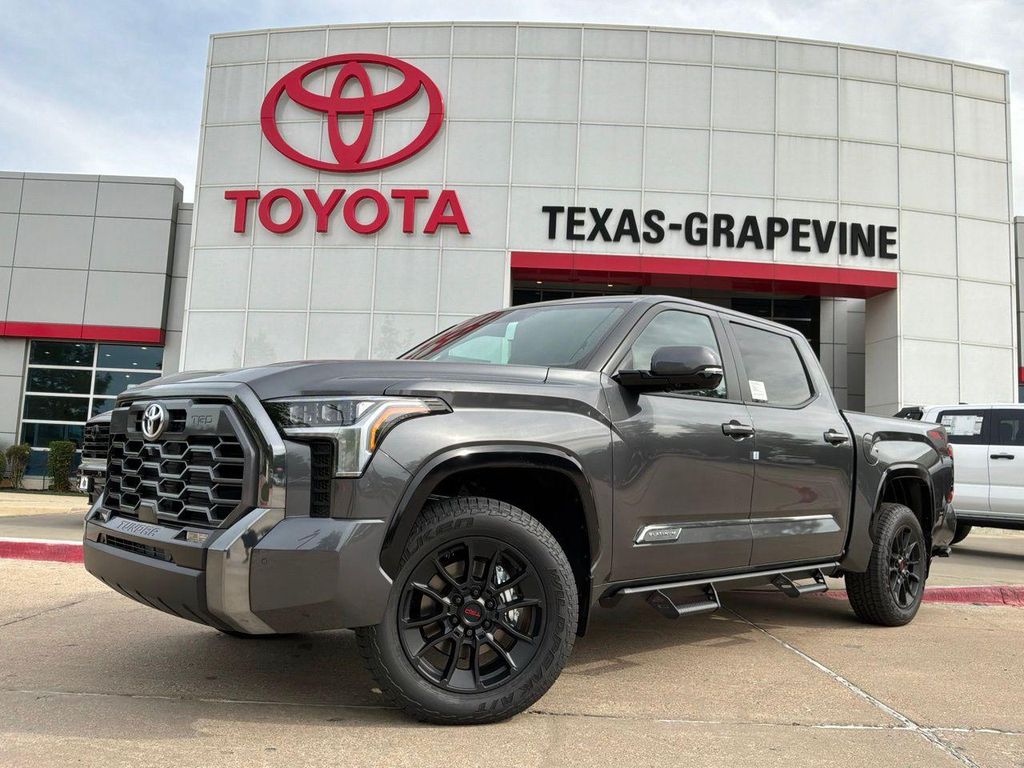 TOYOTA TUNDRA - 2