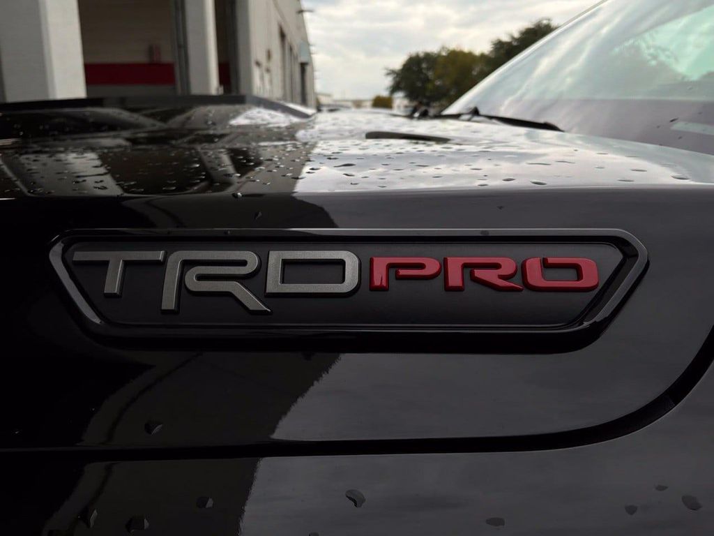 2024 Toyota TACOMA HYBRID TRD PRO — миниатюра 11