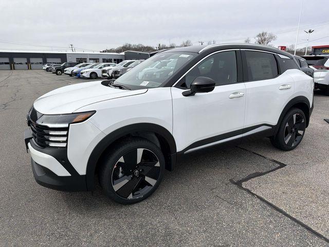 New 2026 Nissan Kicks SR