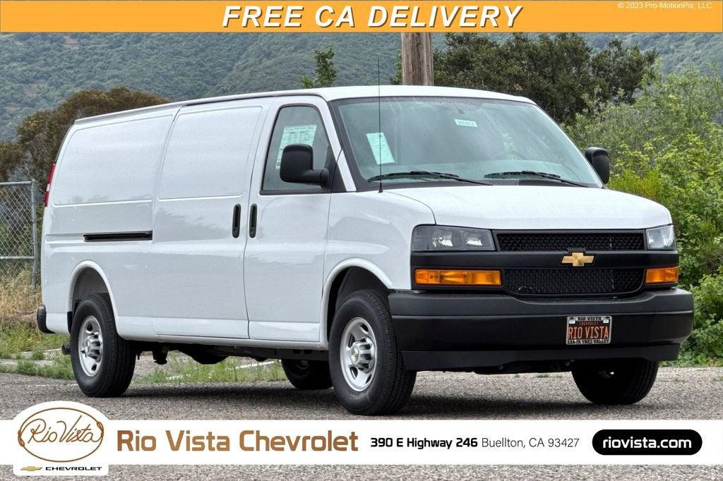New 2026 Chevrolet Express 2500 LT