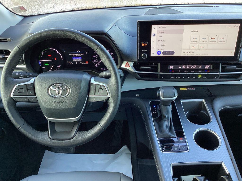 2025 Toyota SIENNA XLE 缩略图 19