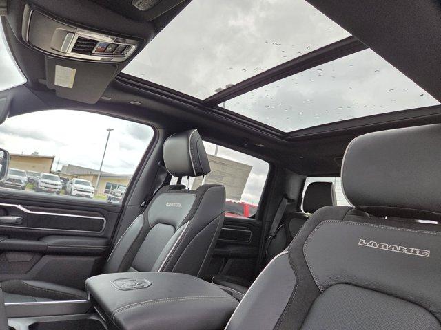 صورة مصغرة 25 لـ 2026 RAM 1500 LARAMIE
