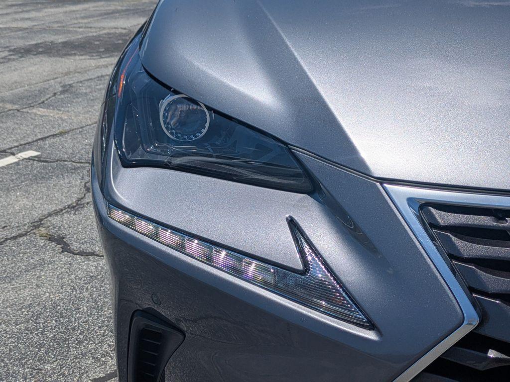2021 Lexus NX 300 BASE — фото 10