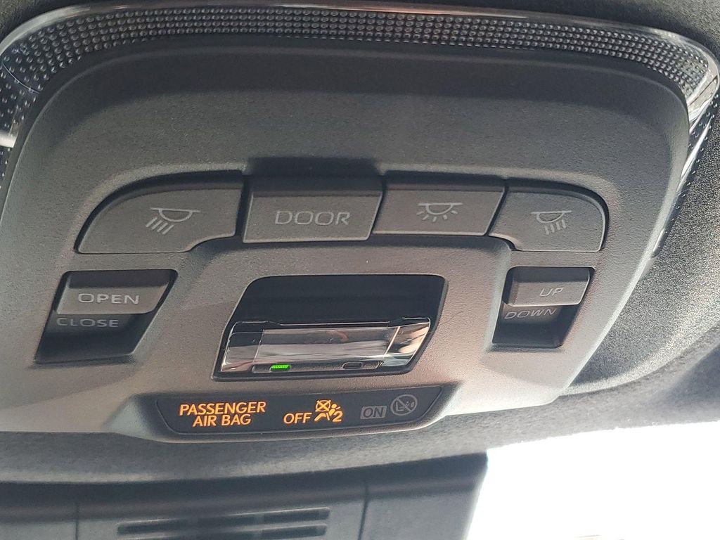 2026 Toyota COROLLA XSE 缩略图 31