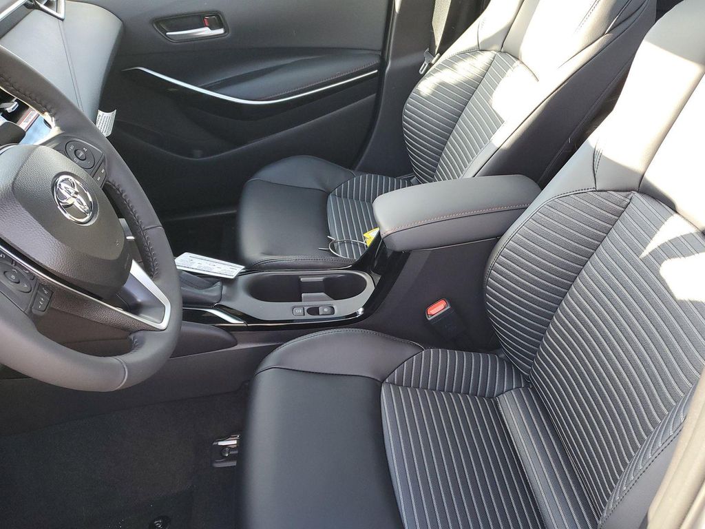2026 Toyota COROLLA XSE 缩略图 17