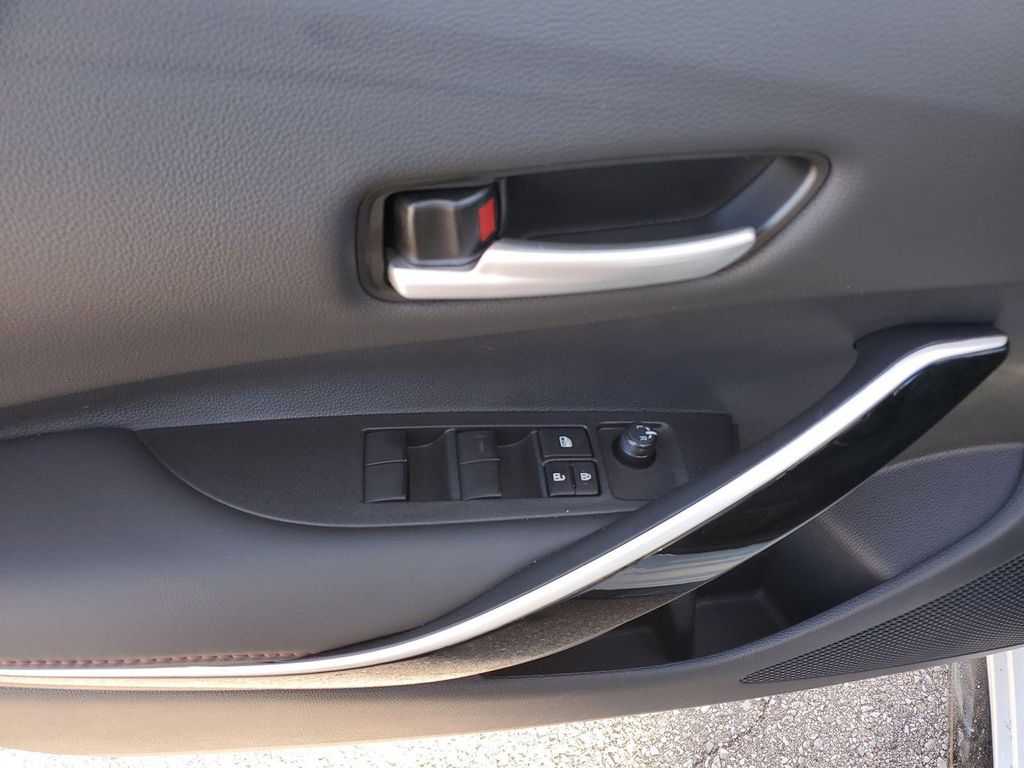2026 Toyota COROLLA XSE 缩略图 20