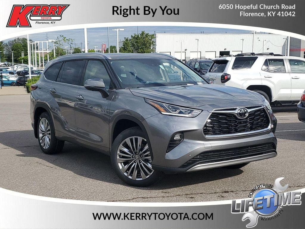 New 2026 Toyota Highlander Platinum