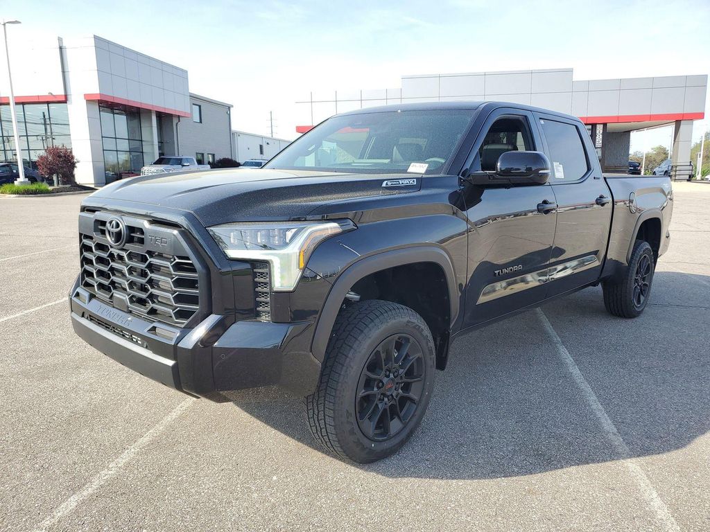 TOYOTA TUNDRA - 2