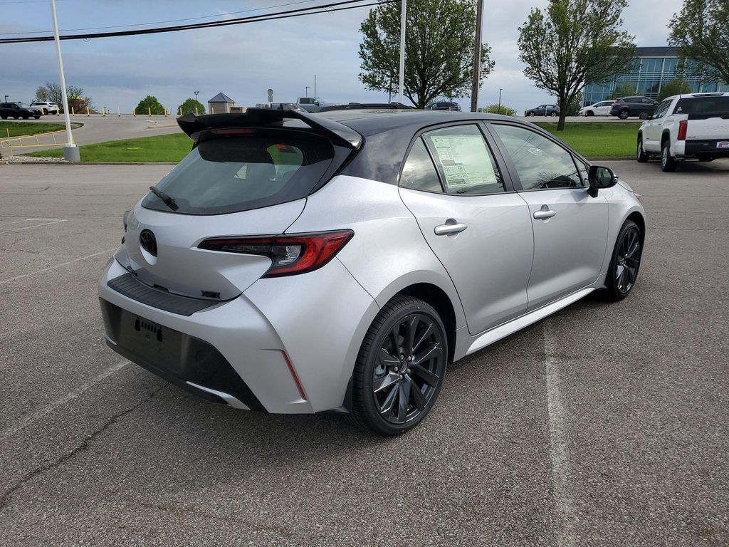 TOYOTA COROLLA - 4