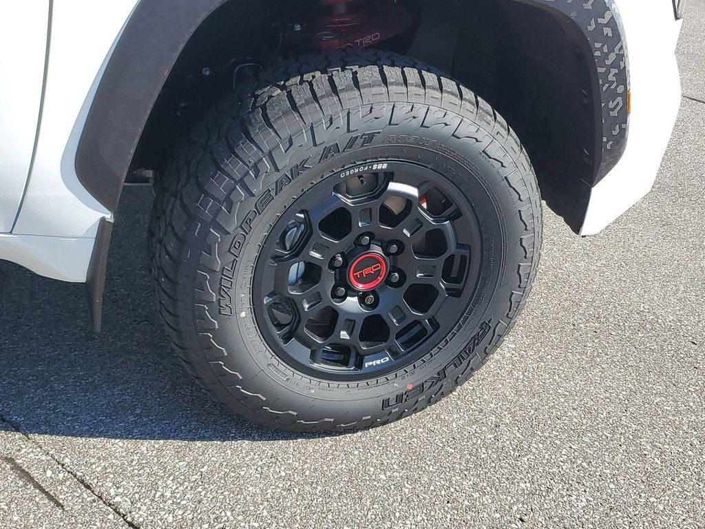 2026 Toyota TUNDRA HYBRID TRD PRO 照片 6