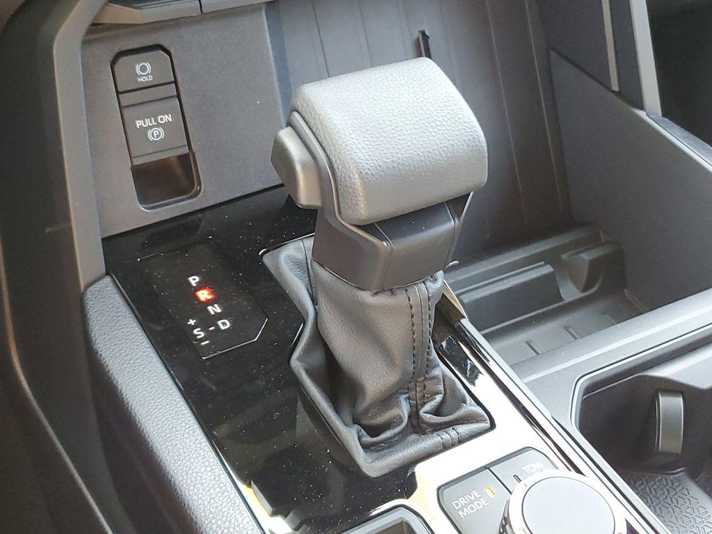 2026 Toyota TUNDRA SR5 缩略图 29