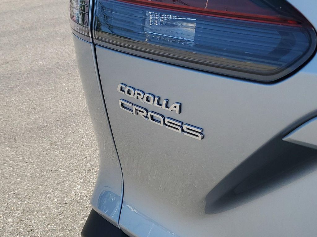 TOYOTA COROLLA CROSS - 7