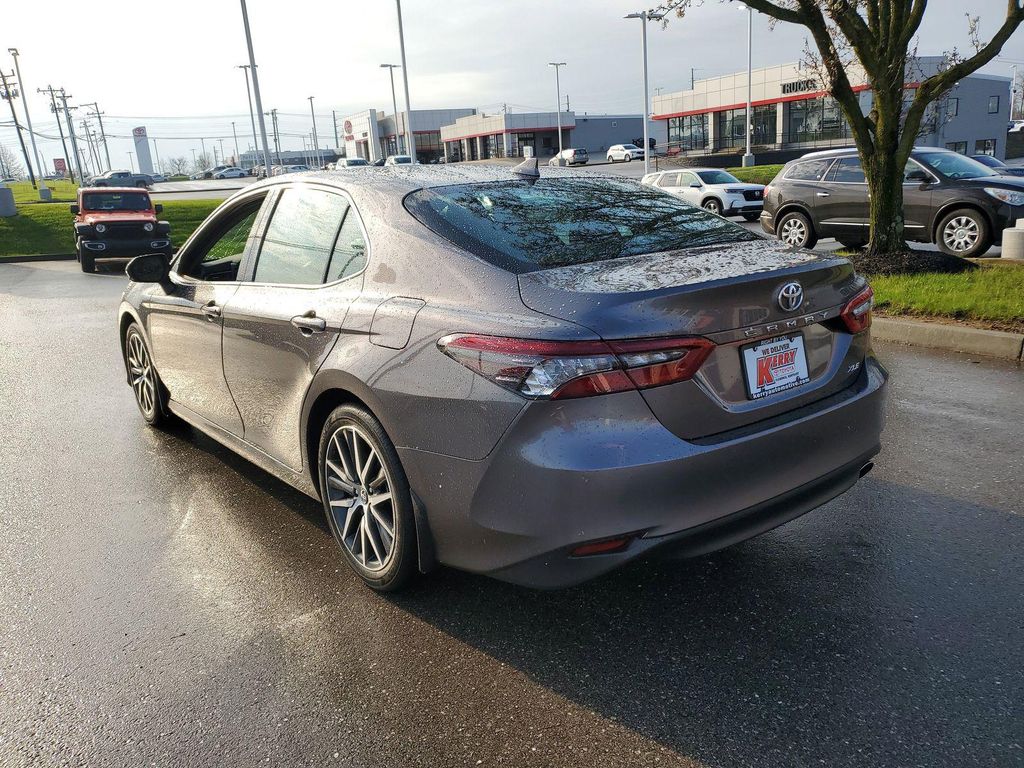 TOYOTA CAMRY - 3