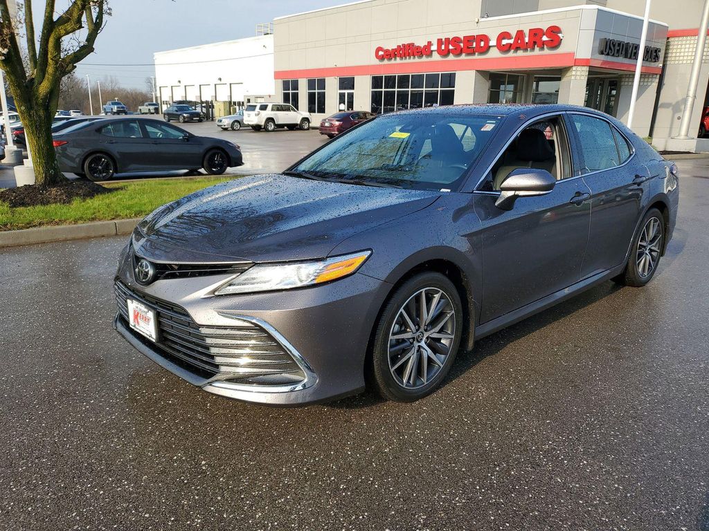 TOYOTA CAMRY - 2