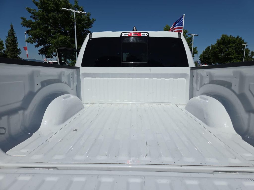 صورة مصغرة 27 لـ 2023 RAM 1500 LIMITED