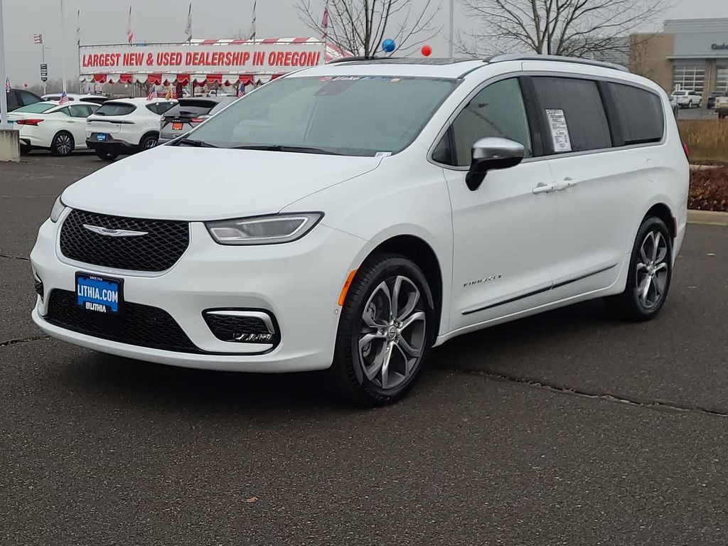 New 2026 Chrysler Pacifica L