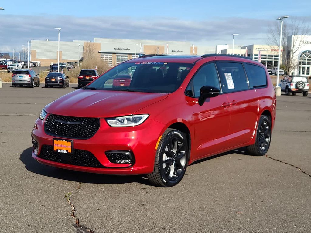 New 2026 Chrysler Pacifica L