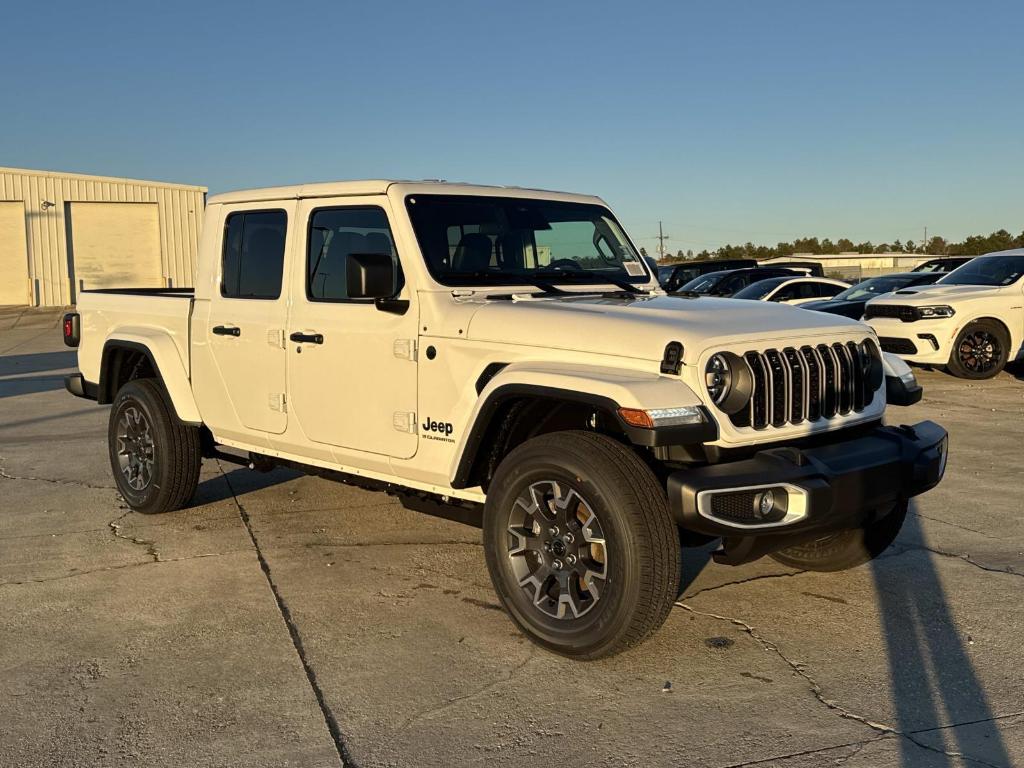 New 2026 Jeep Gladiator Sport