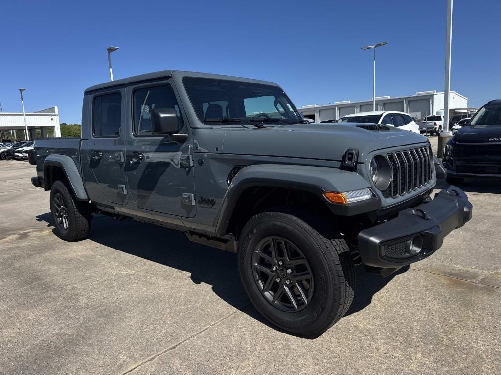 New 2026 Jeep Gladiator Sport