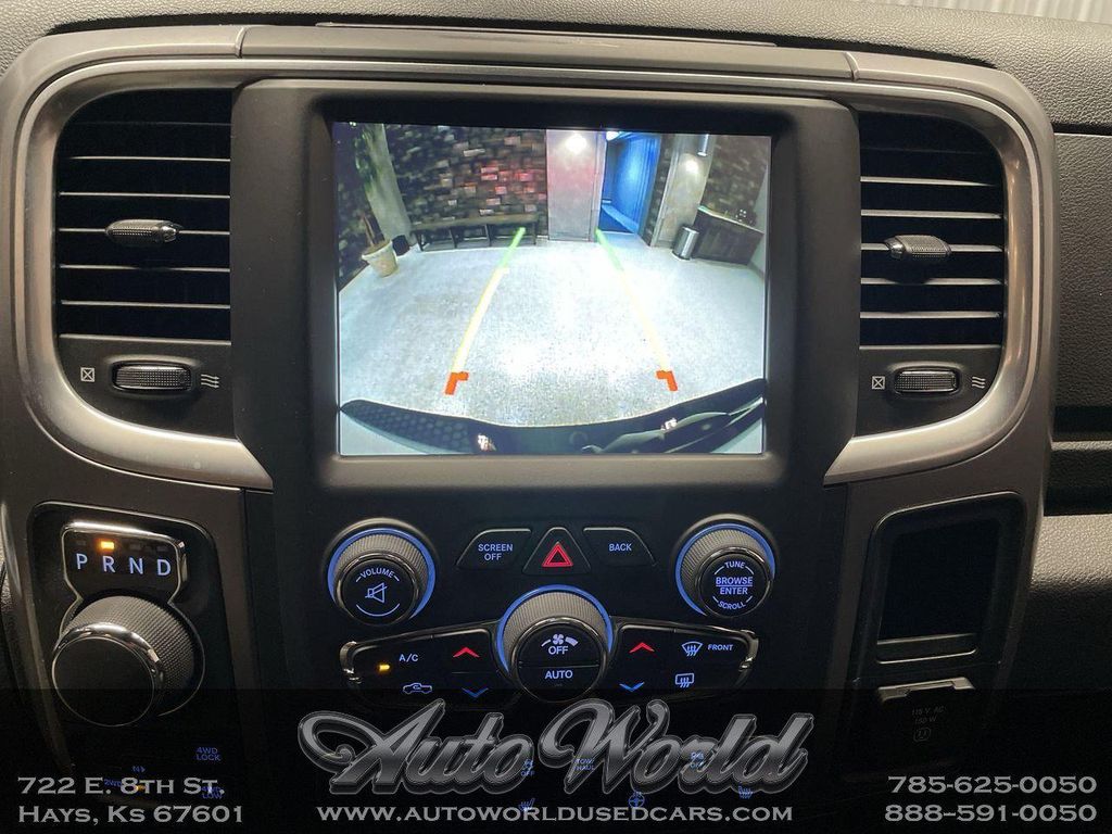 2024 RAM 1500 CLASSIC WARLOCK CREW CAB 4X4 5'7' BOX — миниатюра 16