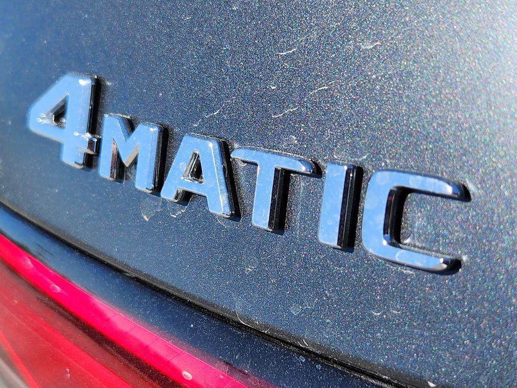 MERCEDES-BENZ GLC - 9