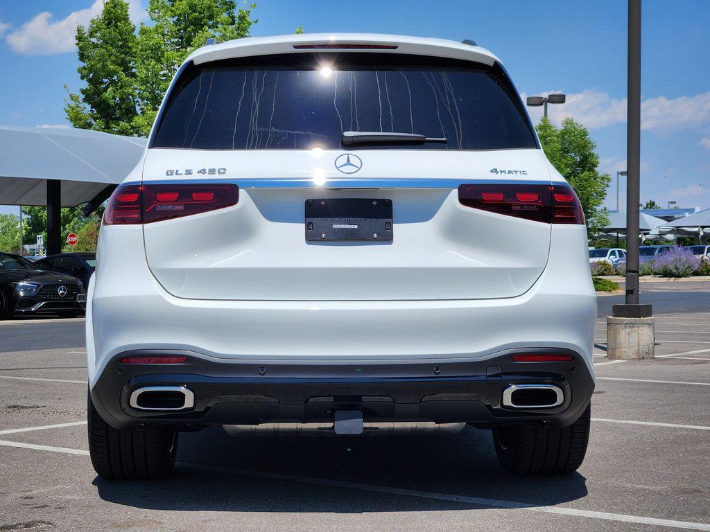 2026 Mercedes-BENZ GLS — фото 7