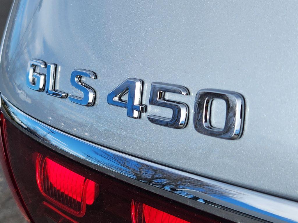 MERCEDES-BENZ GLS - 10