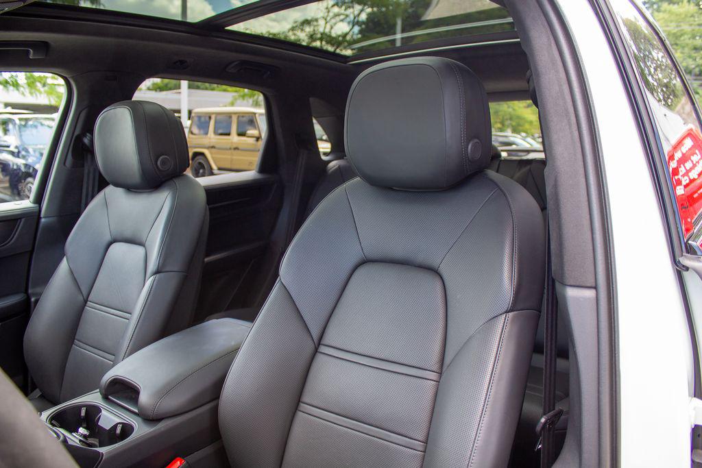 2025 Porsche CAYENNE CAYENNE GTS 照片 12