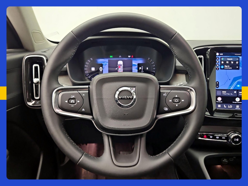 2025 Volvo XC40 B5 PLUS BRIGHT THEME — фото 12