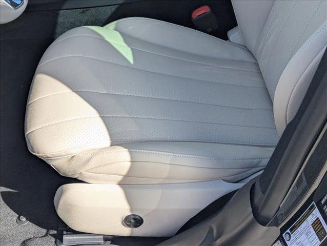 MERCEDES-BENZ E-CLASS - 4