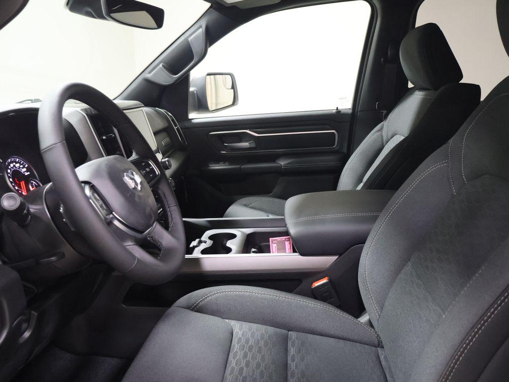 صورة 8 لـ 2026 RAM 1500 BIG HORN/LONE STAR