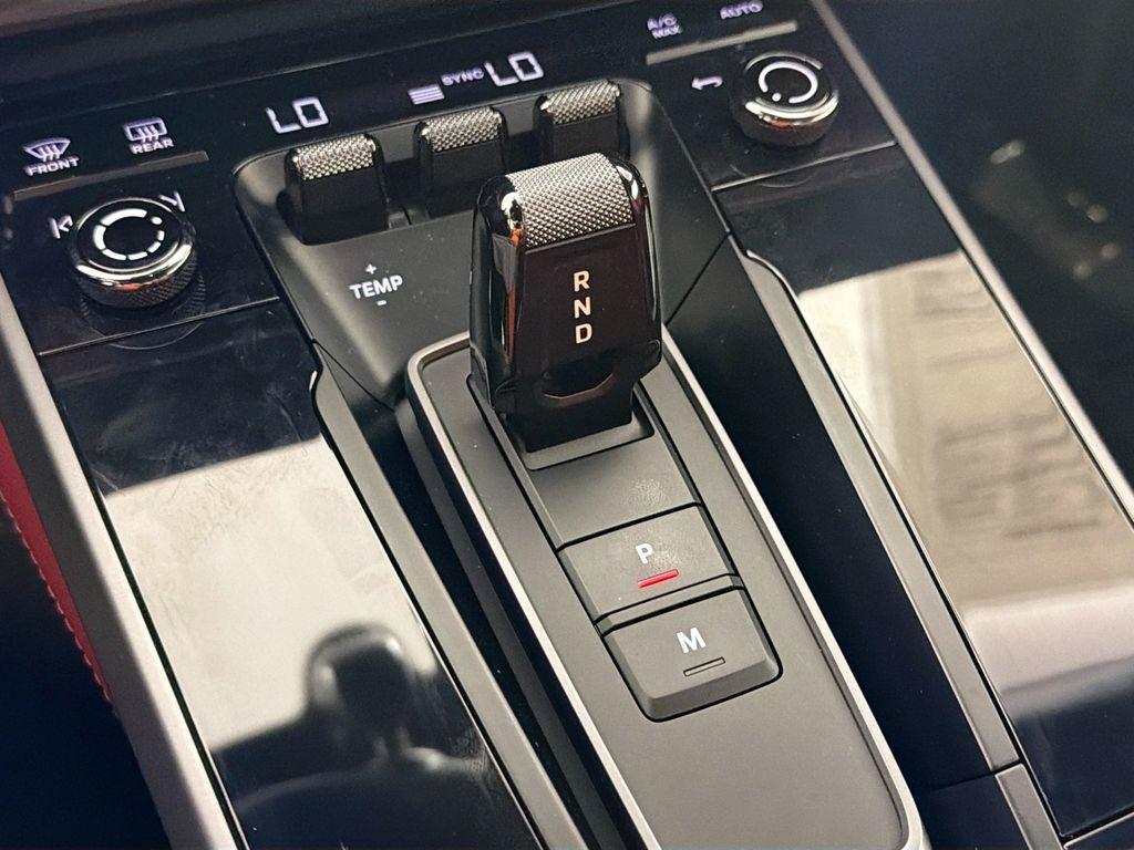 2023 Porsche 911 TARGA 4S — миниатюра 17