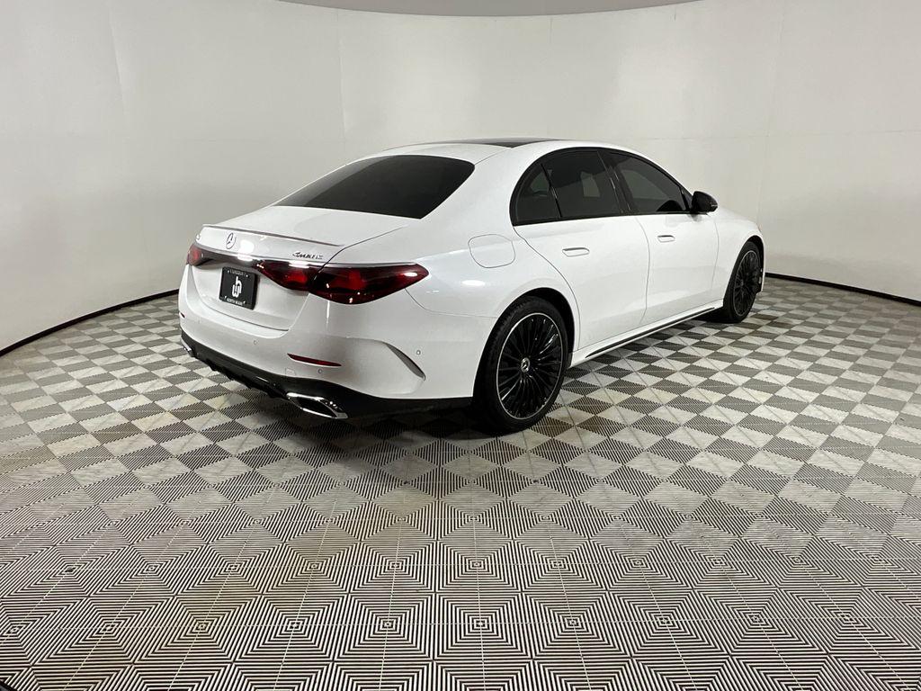 MERCEDES-BENZ E-CLASS - 5