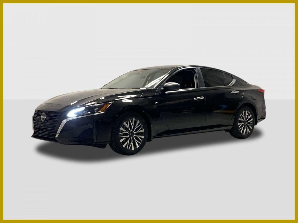 New 2026 Nissan Altima SV FWD